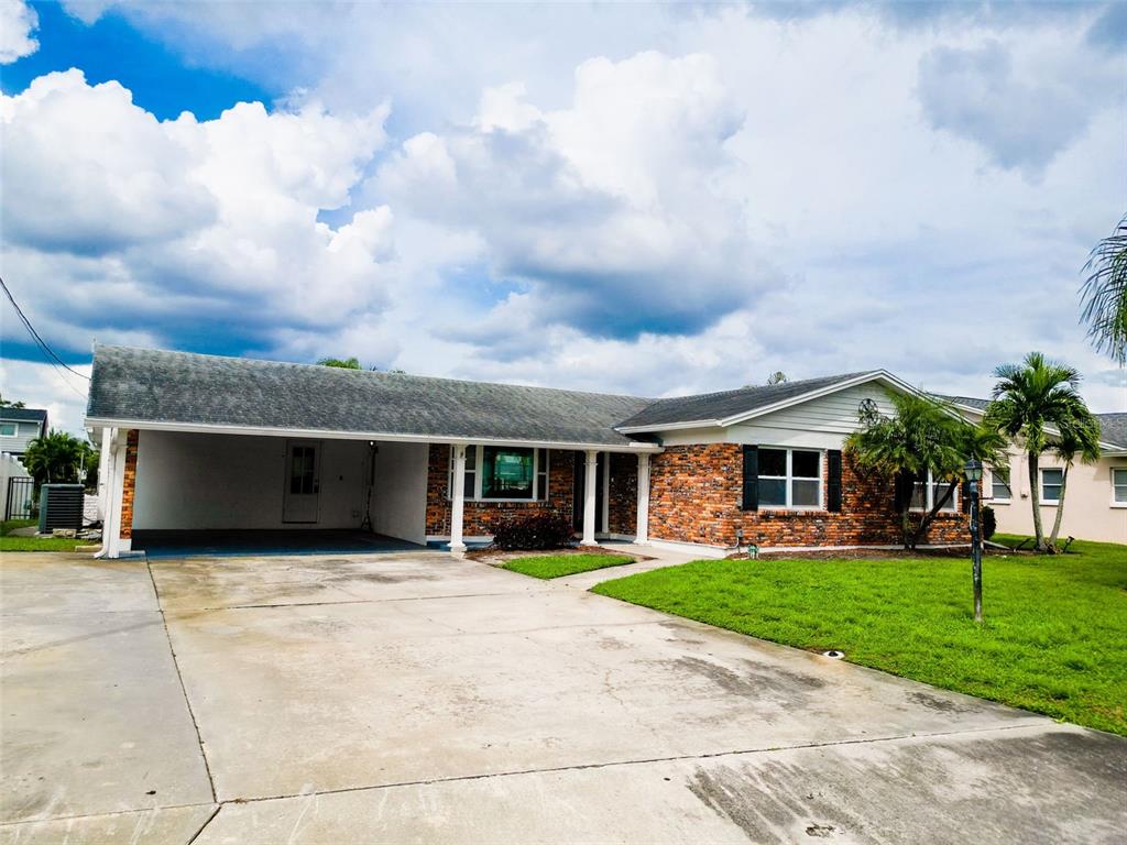 8723 HICKORYWOOD LANE, TAMPA, FL — photo 2 of 30