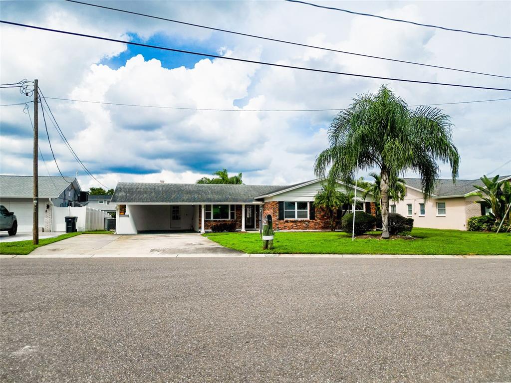 8723 HICKORYWOOD LANE, TAMPA, FL — photo 3 of 30