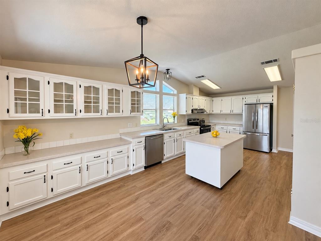13181 SE 48 TERRACE, BELLEVIEW, FL — photo 3 of 24