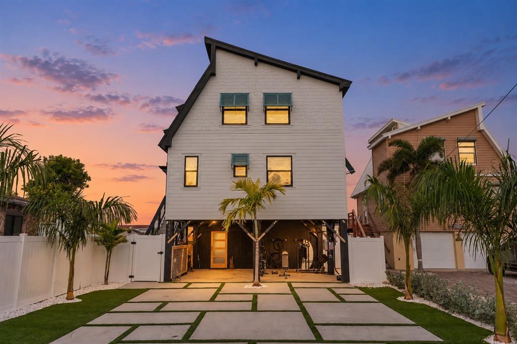 12016 LAGOON LN