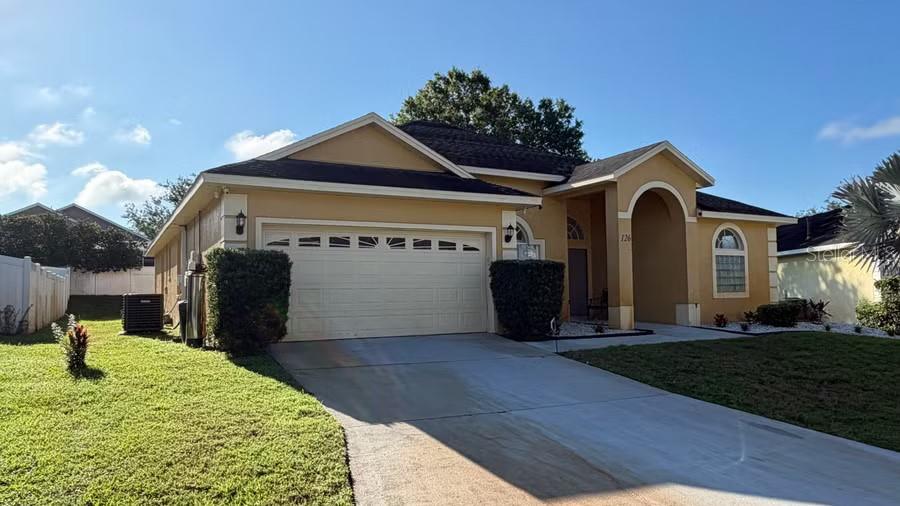 126 GREELEY LOOP, DAVENPORT, FL — photo 2 of 30