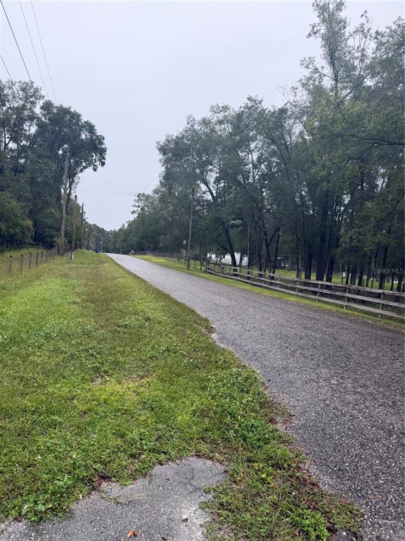 13145 OAK FOREST AVENUE, BROOKSVILLE, FL — photo 4 of 24