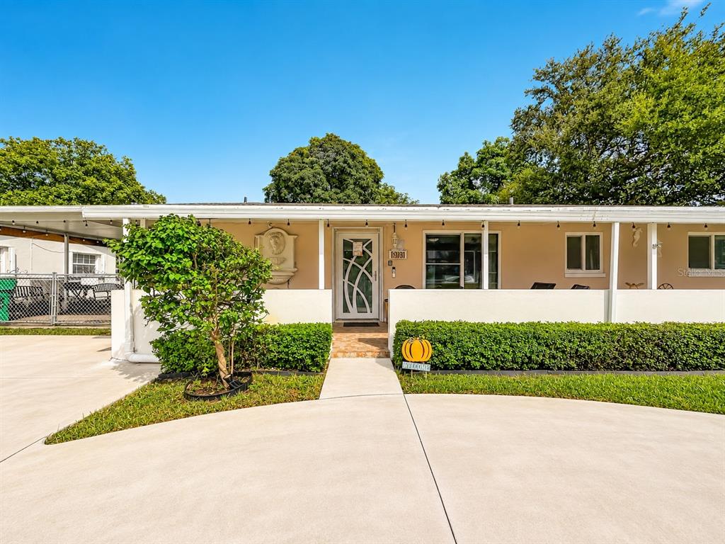 19731 NW 33RD AVENUE, MIAMI GARDENS, FL — photo 4 of 30
