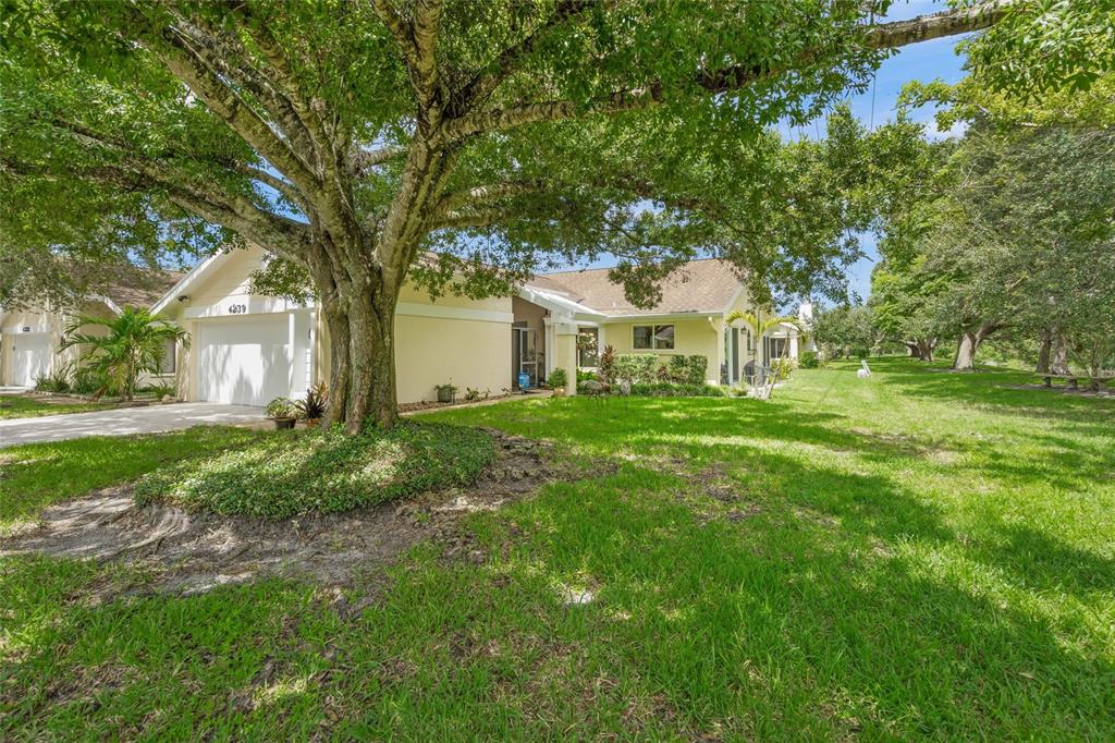 4239 CARRIAGE DRIVE UNIT 36, SARASOTA, FL — photo 3 of 30