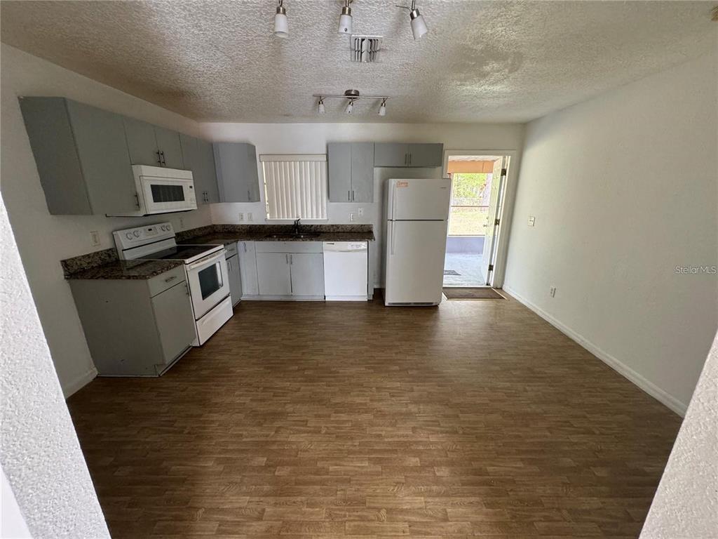 821 SAVONA PLACE, KISSIMMEE, FL — photo 2 of 7