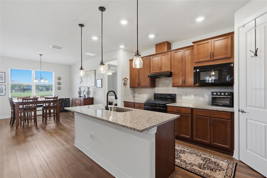 4627 BALLAST CREST COVE, LAND O LAKES, FL — photo 4 of 39