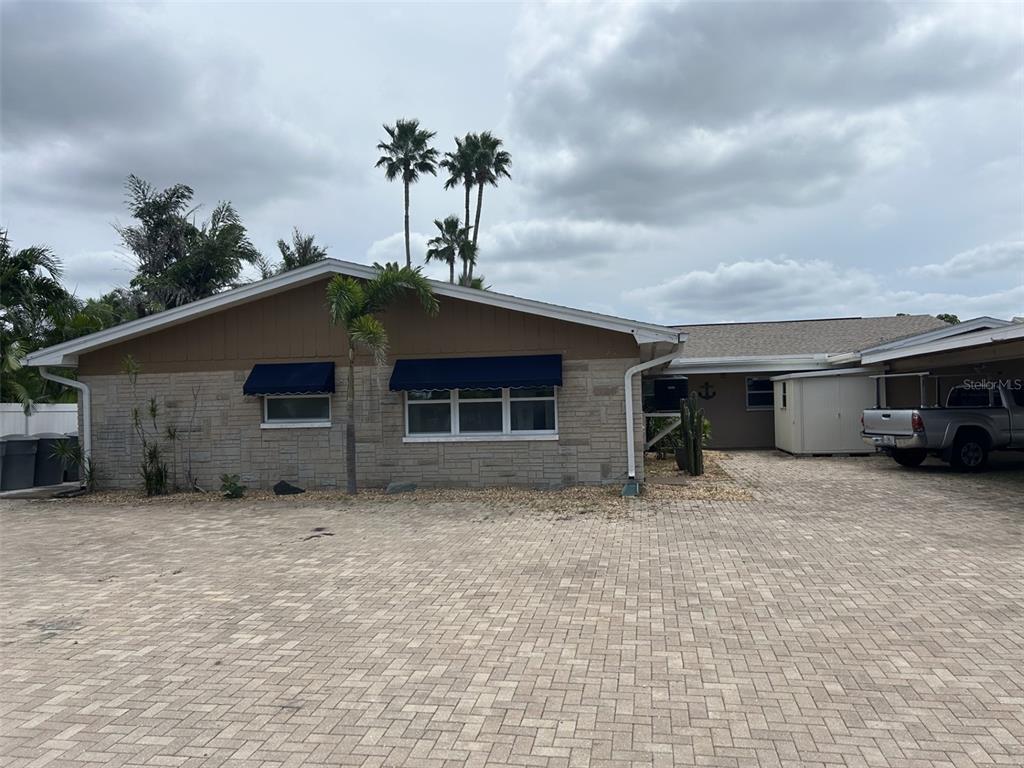 365 CAPRI BOULEVARD