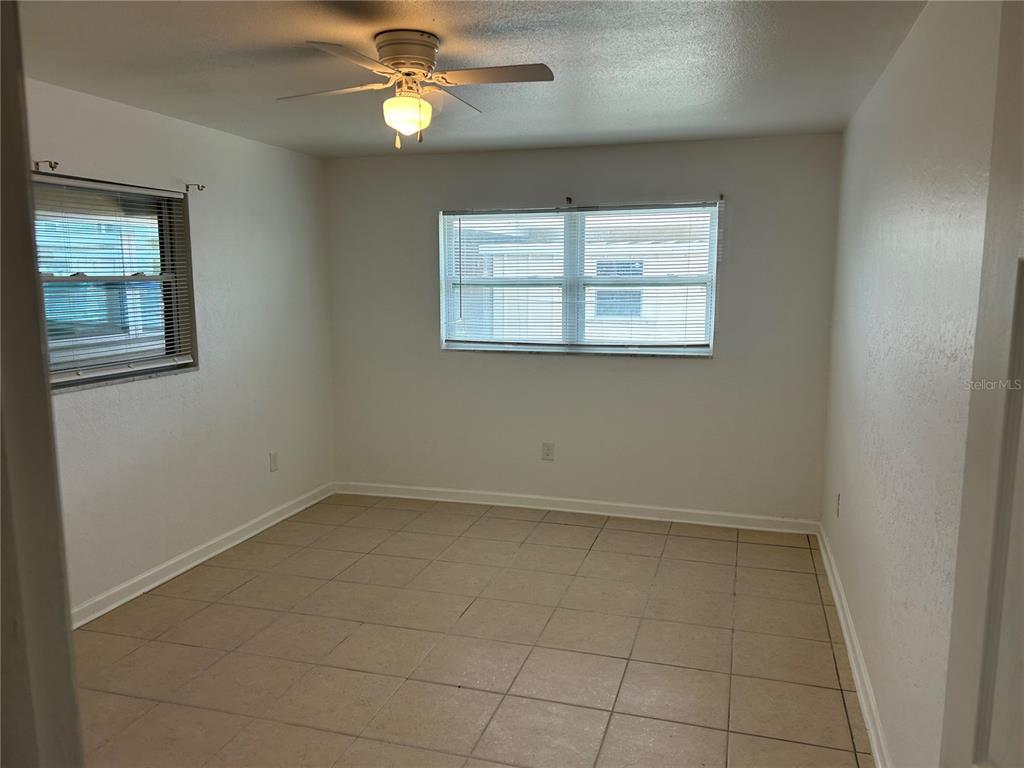 365 CAPRI BOULEVARD, TREASURE ISLAND, FL — photo 5 of 12