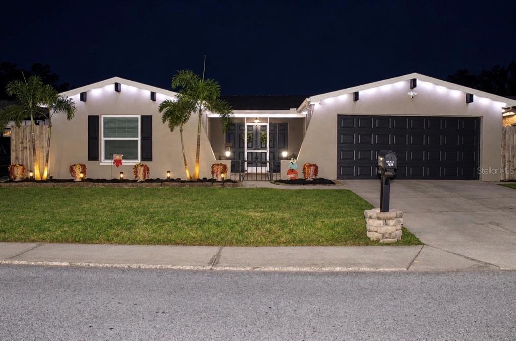 8246 PENWOOD DRIVE