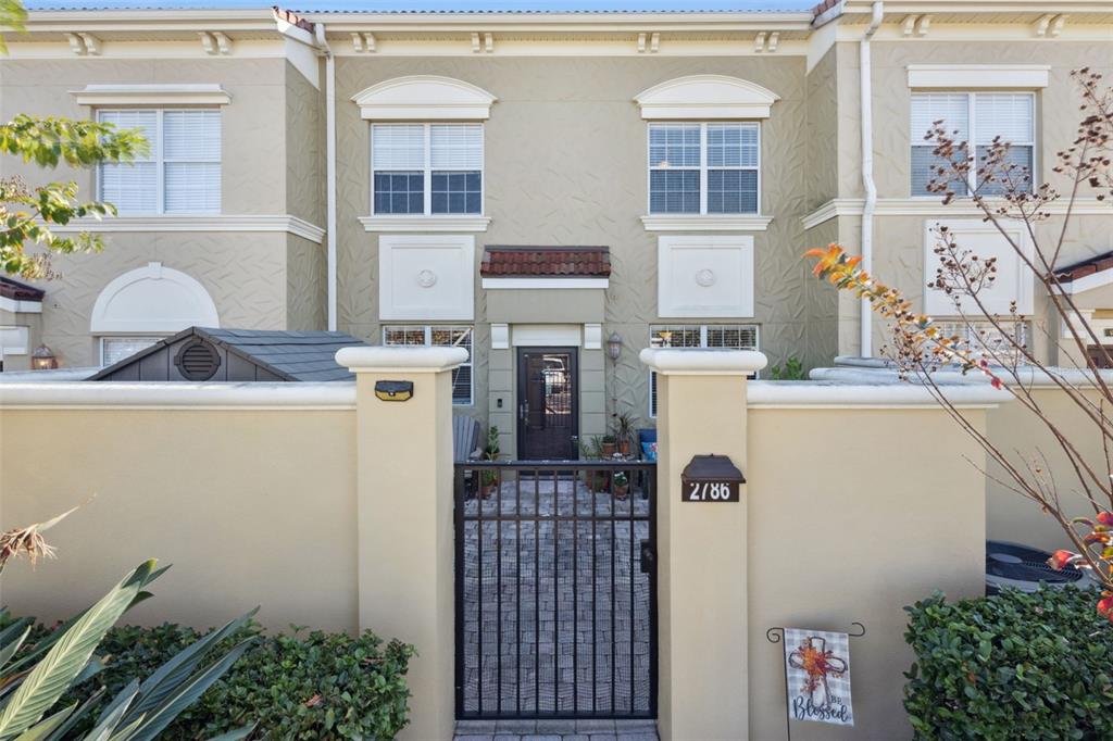 2786 BELLA VISTA DRIVE