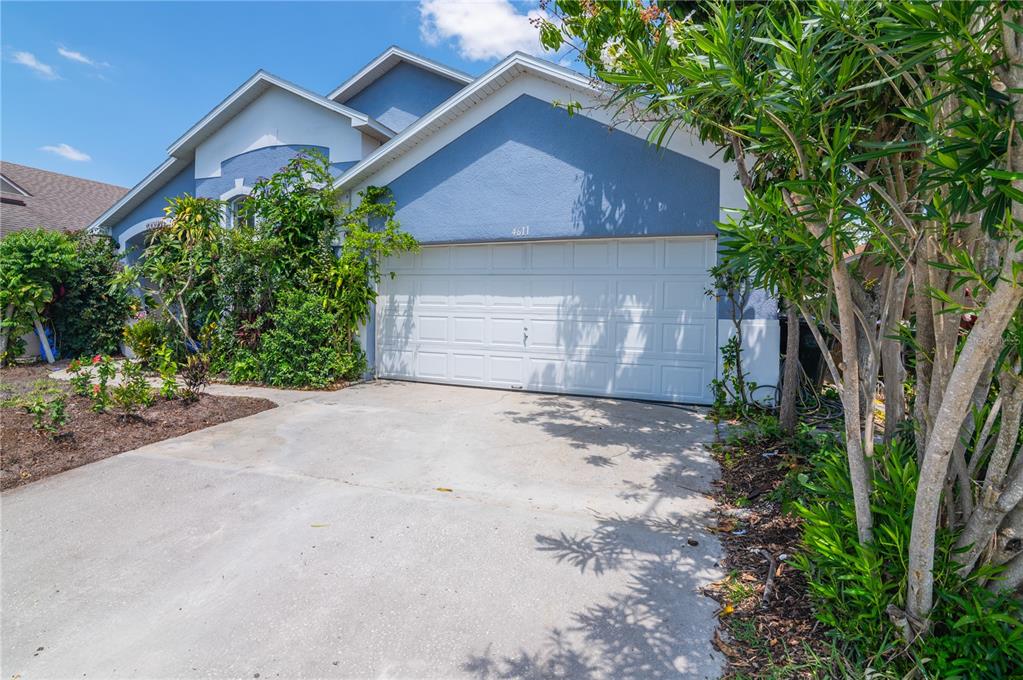 4611 EAGLET LANE