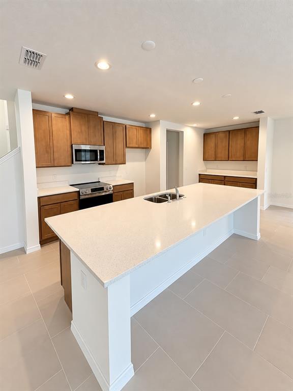 1437 SAWGRASS HAMMOCK LANE, DAVENPORT, FL — photo 4 of 5