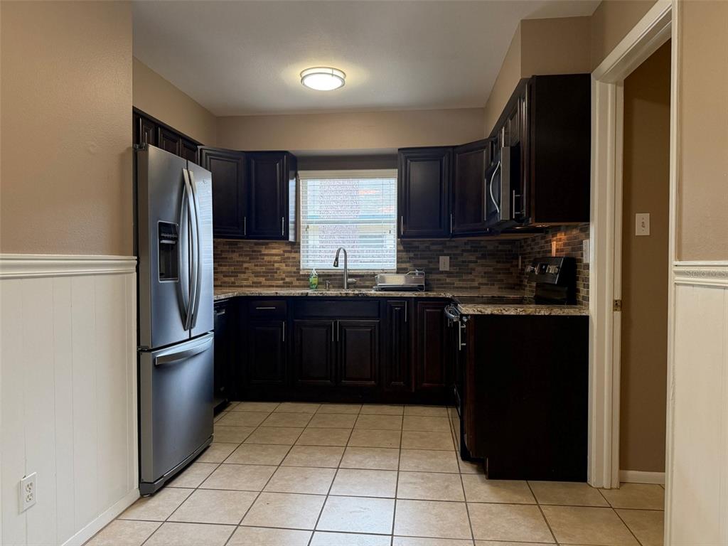 5578 61ST STREET N, ST PETERSBURG, FL — photo 5 of 30