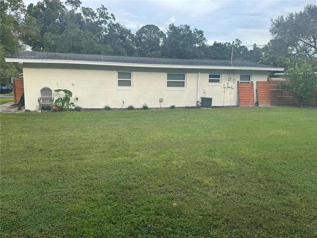 408 BETH DRIVE, SANFORD, FL — photo 3 of 12