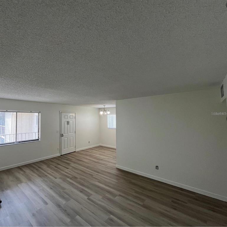 3300 FOX CHASE CIRCLE N UNIT 219, PALM HARBOR, FL — photo 3 of 17