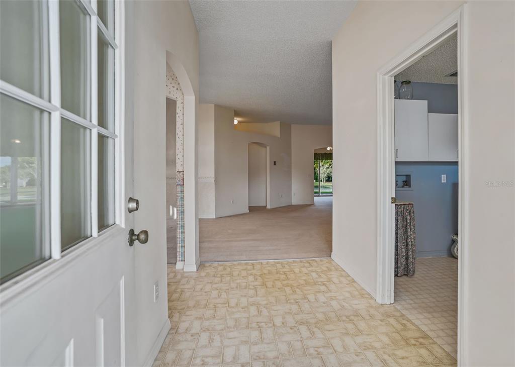 930 RAMOS DRIVE, THE VILLAGES, FL — photo 3 of 30