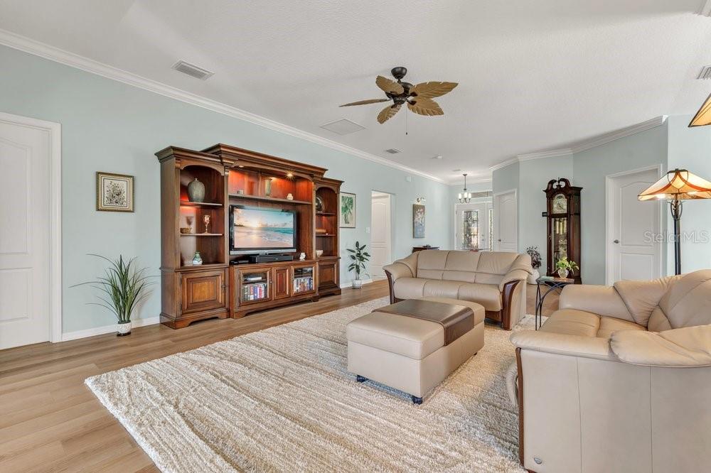 5811 GREENBRIAR LOOP, LEESBURG, FL — photo 5 of 30