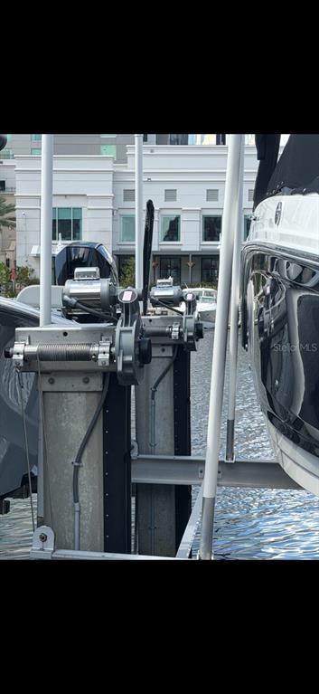 371 CHANNELSIDE WALKWAY UNIT 10, TAMPA, FL — photo 3 of 7