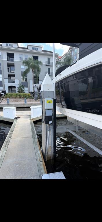 371 CHANNELSIDE WALKWAY UNIT 10, TAMPA, FL — photo 5 of 7
