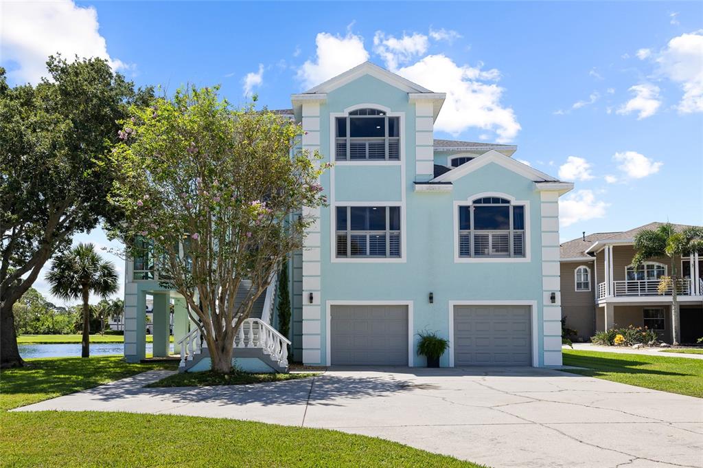 2106 PELICAN COURT, TARPON SPRINGS, FL — photo 2 of 30