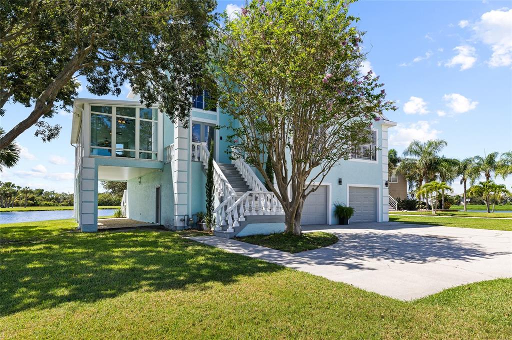 2106 PELICAN COURT, TARPON SPRINGS, FL — photo 3 of 30