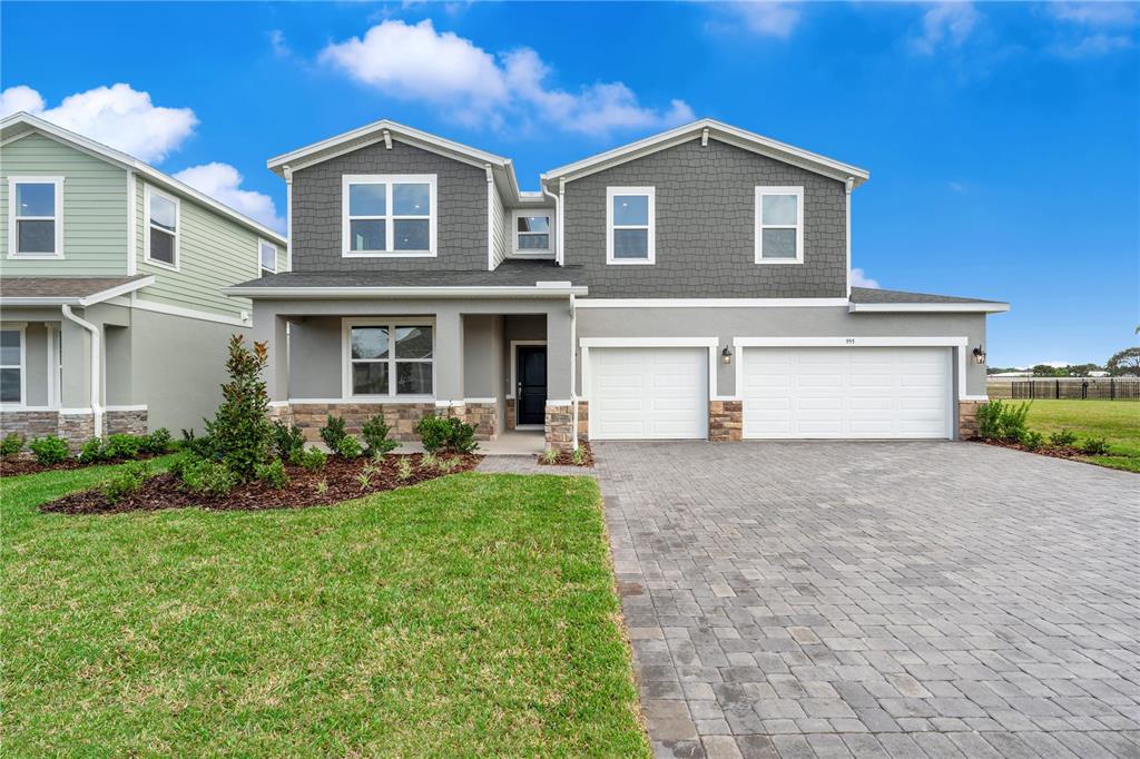 995 CONNOLLY LANE