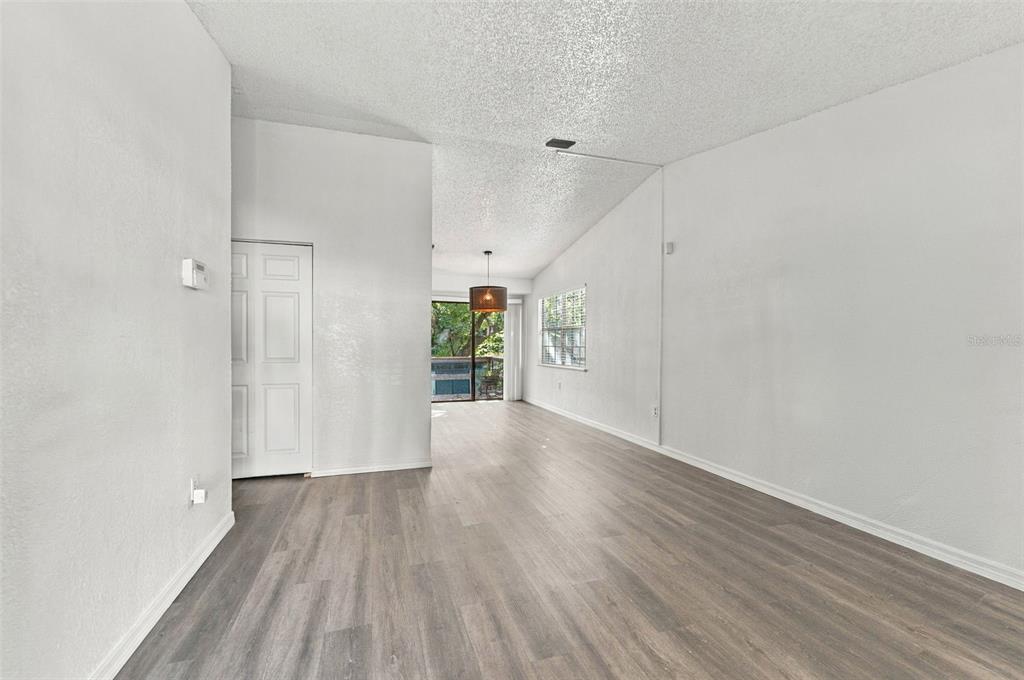 8603 N 29TH STREET, TAMPA, FL — photo 4 of 30