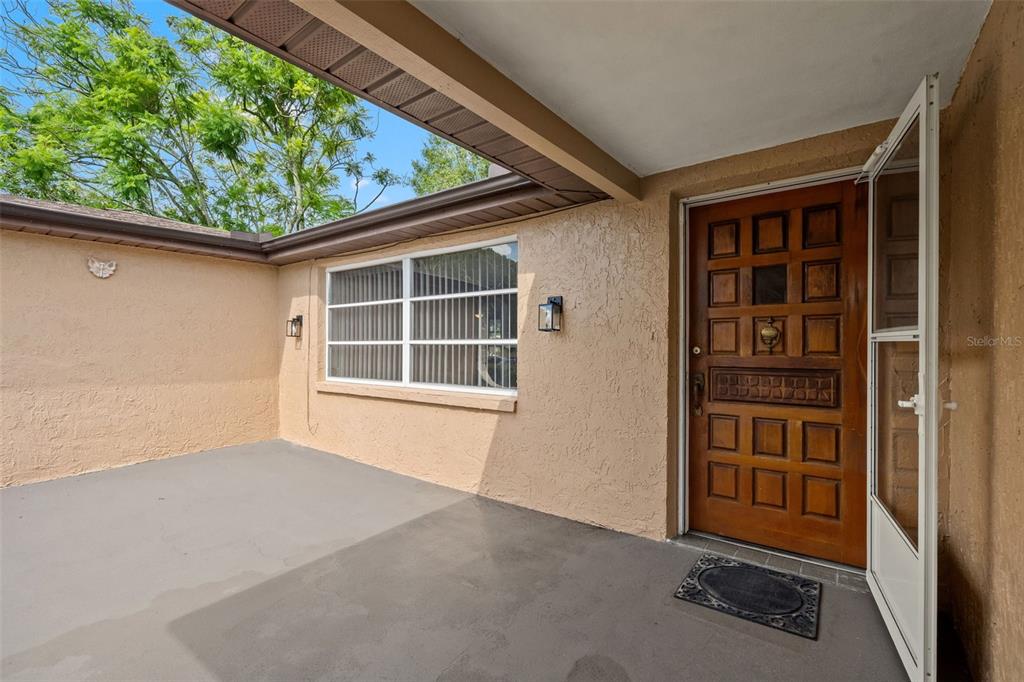 9926 LAKESIDE LANE, PORT RICHEY, FL — photo 5 of 30