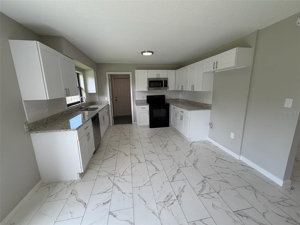 7008 HARWICK DRIVE, ORLANDO, FL — photo 5 of 17