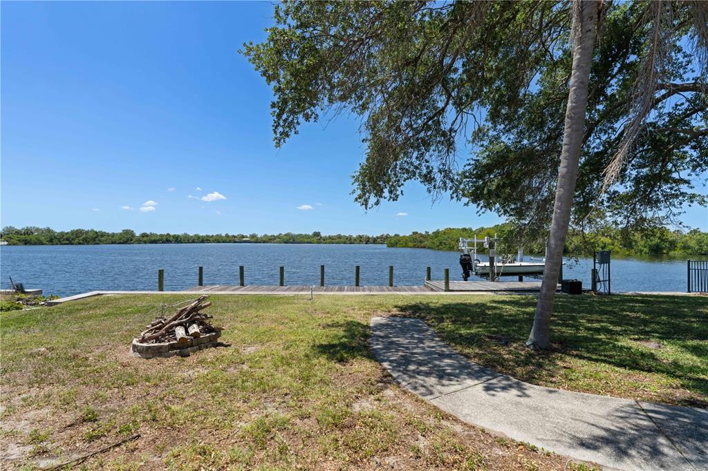 174 SPRING LAKE BOULEVARD NW, PORT CHARLOTTE, FL — photo 4 of 30