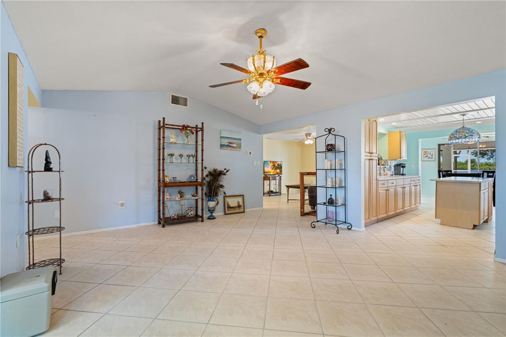 174 SPRING LAKE BOULEVARD NW, PORT CHARLOTTE, FL — photo 5 of 30
