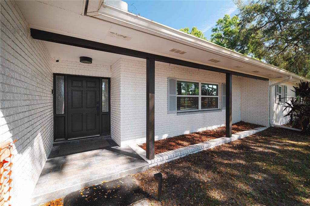 15509 CASEY ROAD, TAMPA, FL — photo 4 of 25