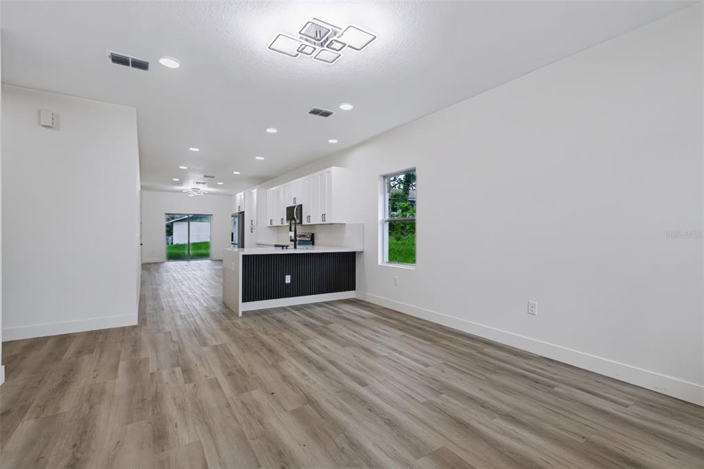 931 TILDEN AVENUE, APOPKA, FL — photo 4 of 30