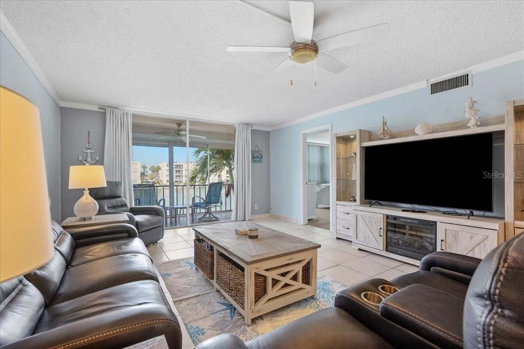 7540 BAY ISLAND DRIVE S UNIT 253, SOUTH PASADENA, FL — photo 4 of 63