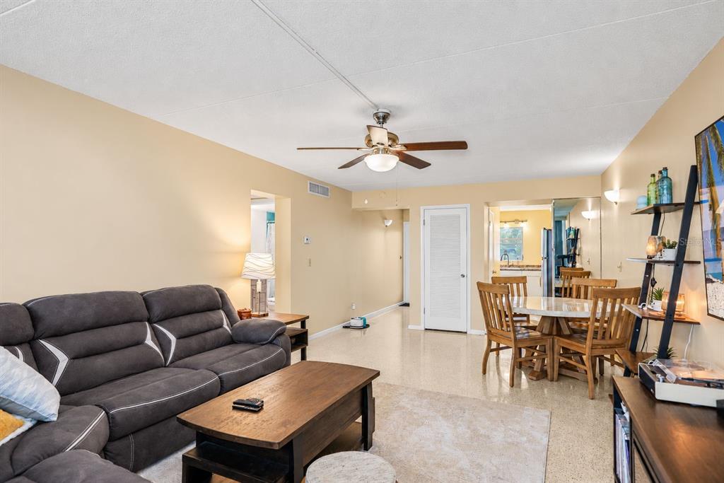 2950 W BAY DRIVE UNIT A5, BELLEAIR BLUFFS, FL — photo 5 of 30