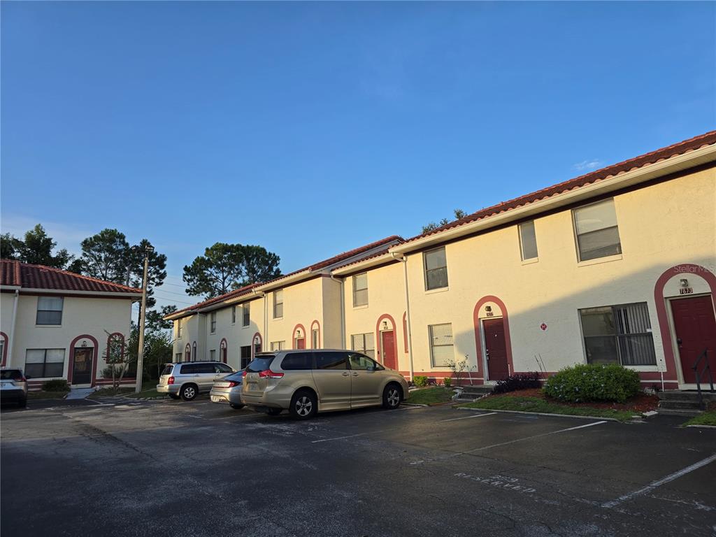 1611 SHADY RIDGE COURT UNIT 260