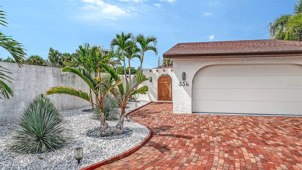 556 N WASHINGTON DRIVE, SARASOTA, FL — photo 3 of 30