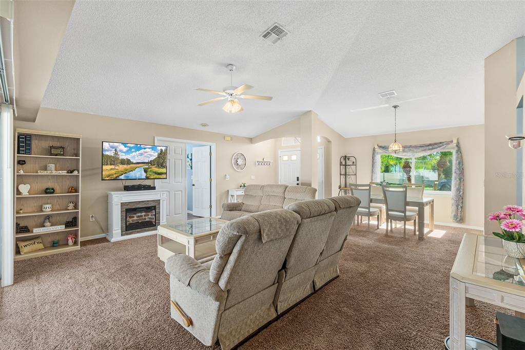 125 PRITCHARD DRIVE, PALM COAST, FL — photo 4 of 30