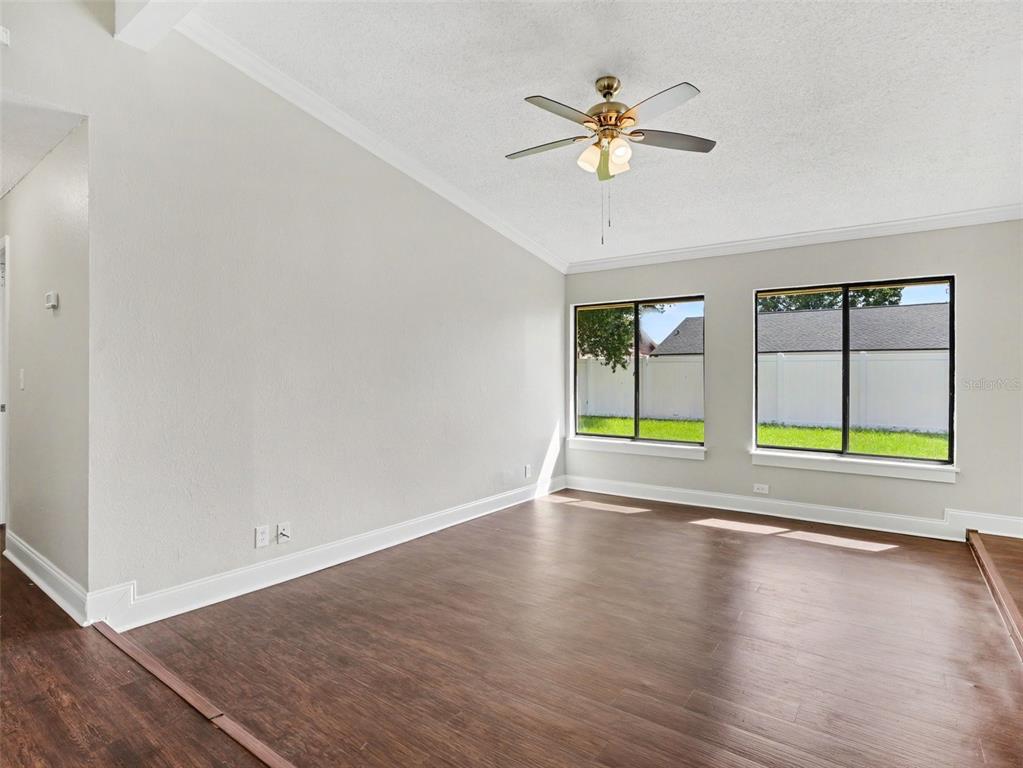815 E FLAG LANE, KISSIMMEE, FL — photo 3 of 15