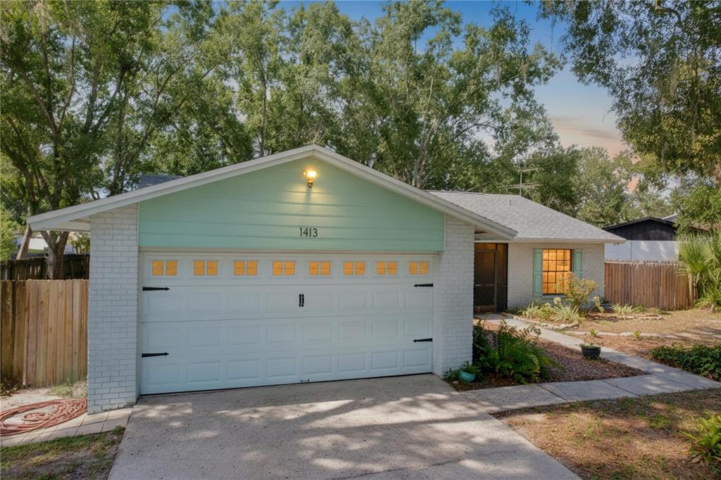 1413 WINDJAMMER LOOP, LUTZ, FL — photo 4 of 30