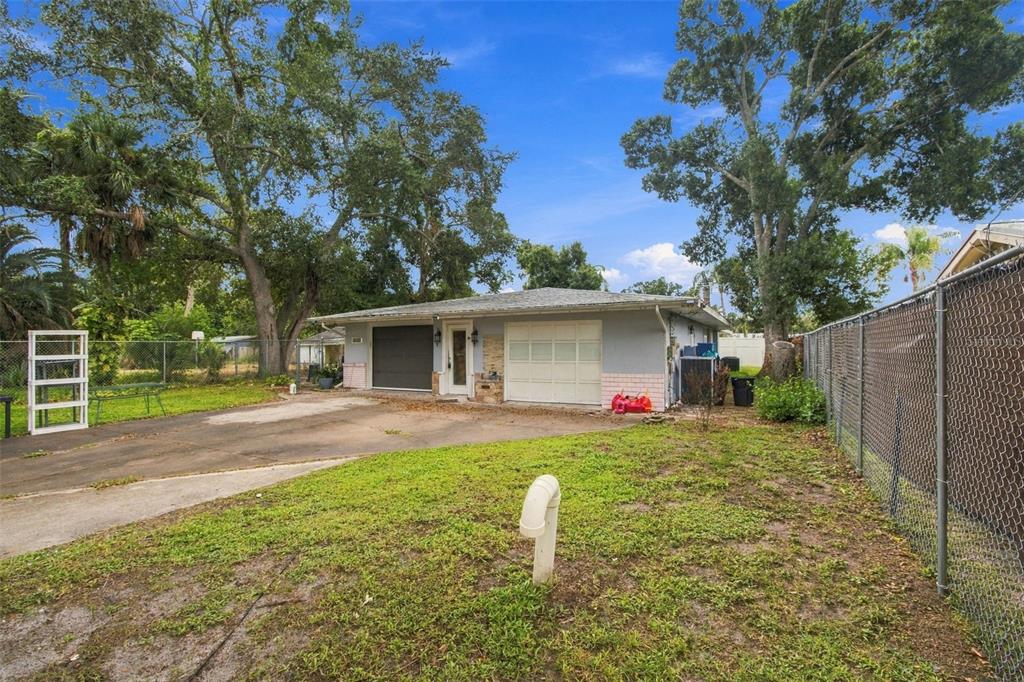 2236 ALICE ROAD, SARASOTA, FL — photo 3 of 30