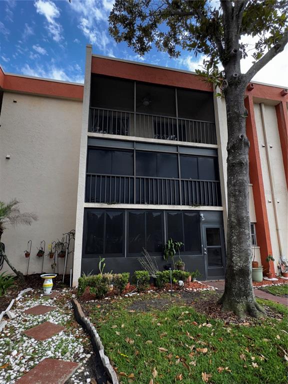 1130 N LAKE PARKER AVENUE UNIT E332