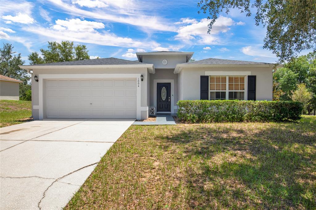 1004 WHITE BARK COURT