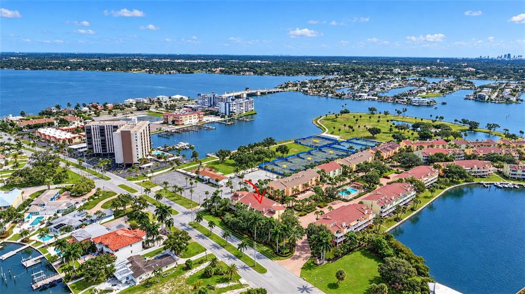406 SANDY HOOK ROAD, TREASURE ISLAND, FL — photo 3 of 30