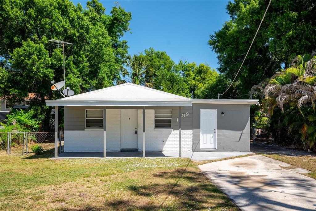 1709 W COMANCHE AVENUE