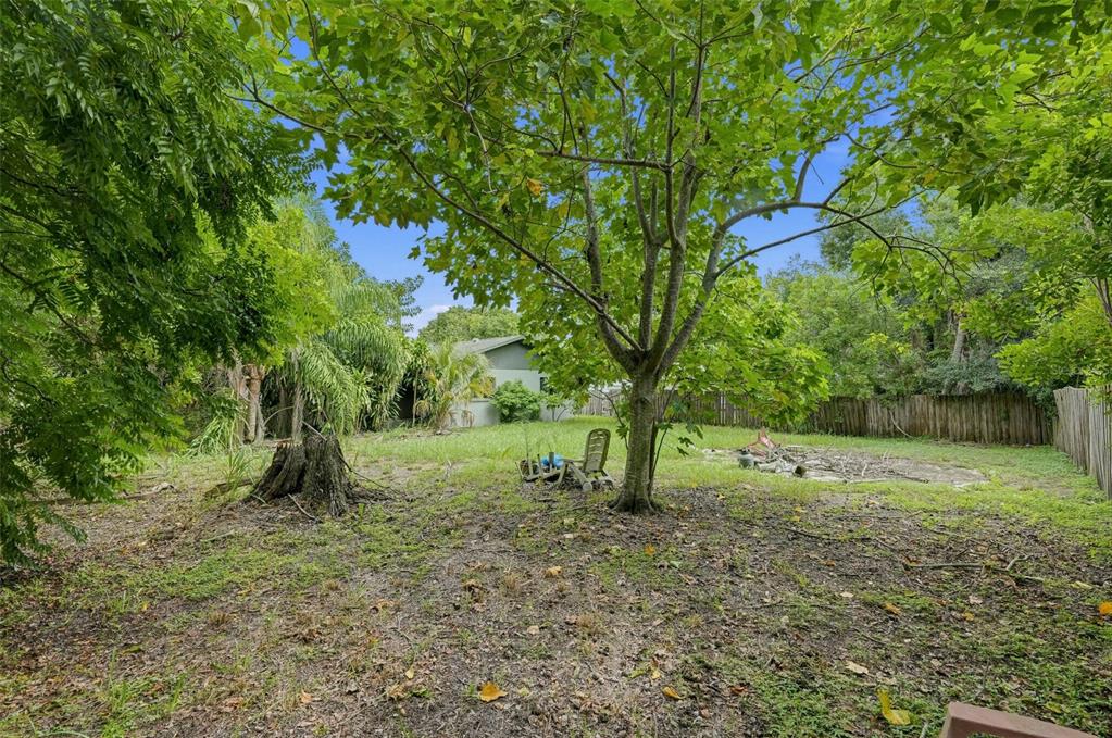 2219 11TH AVENUE W, BRADENTON, FL — photo 3 of 30
