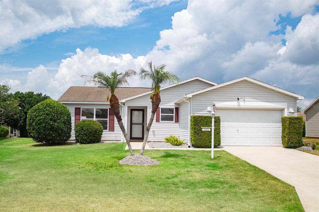 2633 ENGLISH IVY CIRCLE