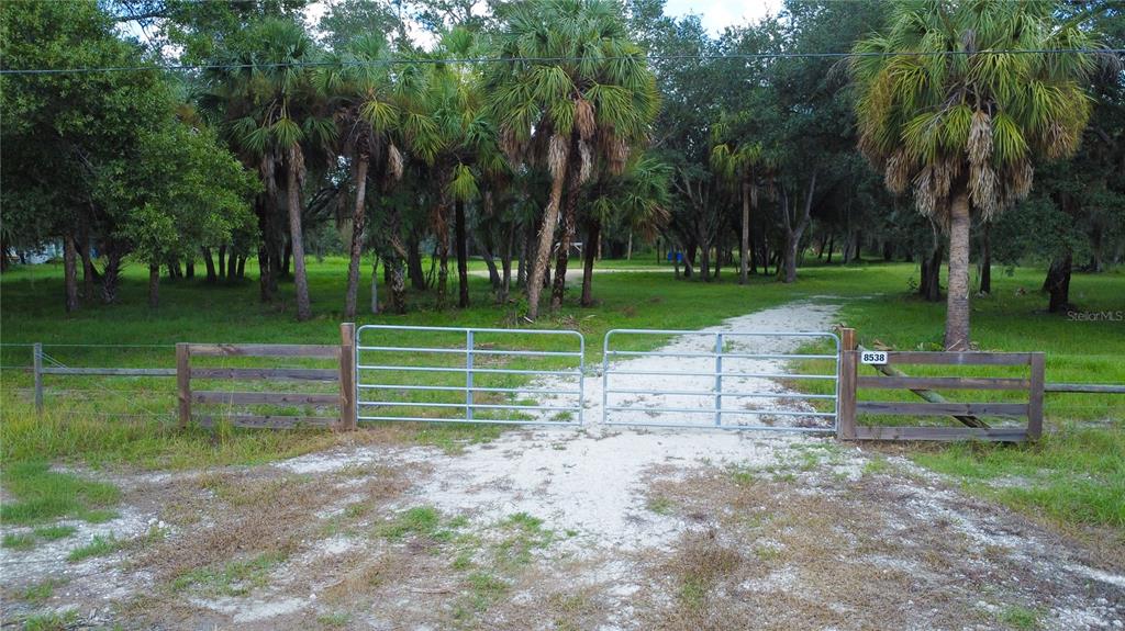 8538 SW OPOSSUM TRL, ARCADIA, FL — photo 5 of 16