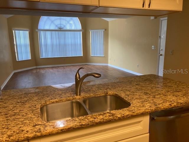 2041 ROYAL BAY BOULEVARD UNIT 35, KISSIMMEE, FL — photo 4 of 24