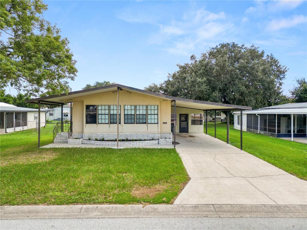 2082 THELMA DRIVE